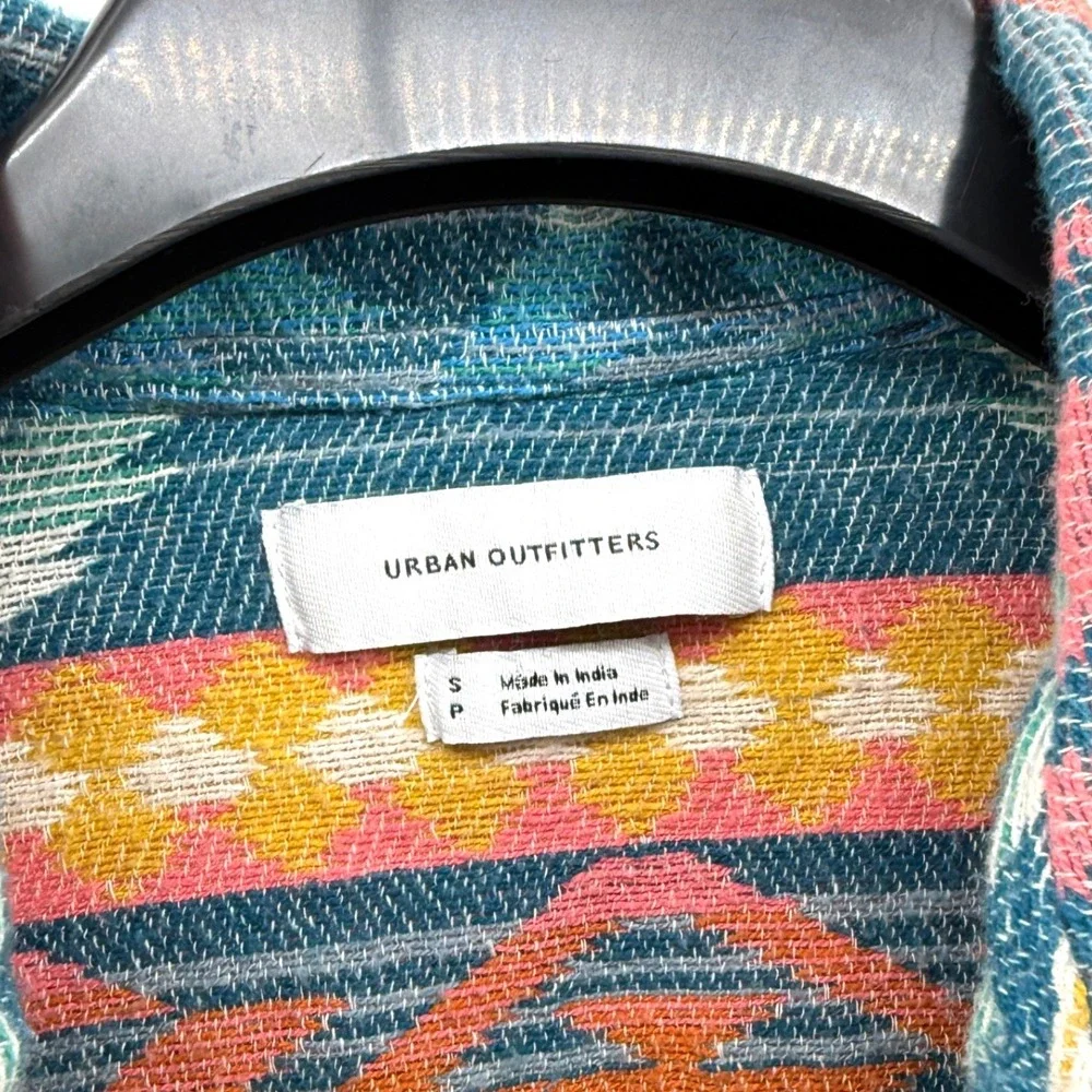 Urban Outfitters Mens Small Pre-Owned Southwestern Aztec 100% Cotton Shirt - Picture 7 of 14